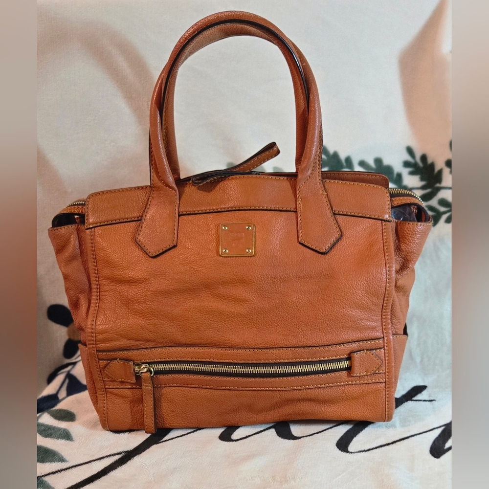 💯 Authentic MCM Leather Handbag (Orange)